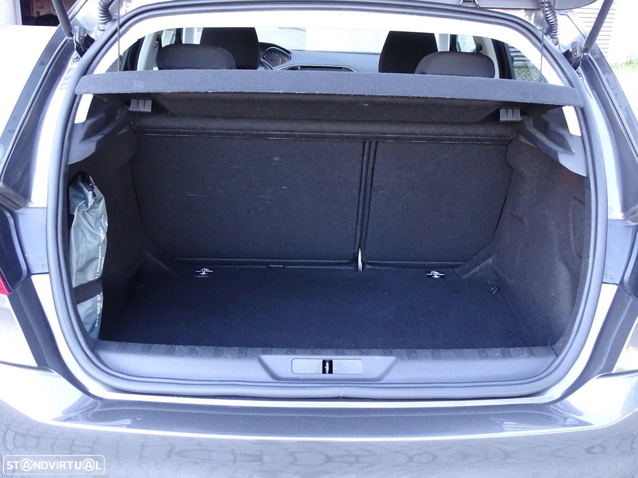 Peugeot 308 1.5 BlueHDi Style - 23