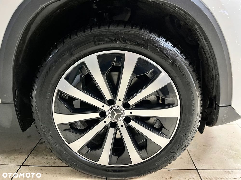 Mercedes-Benz Gla 2022 photo 3