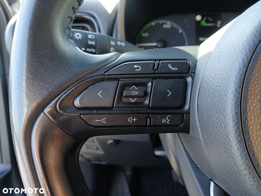 Toyota Yaris Hybrid 1.5 Comfort - 23
