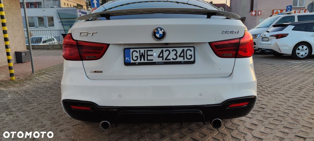 BMW 3GT 335i xDrive - 12