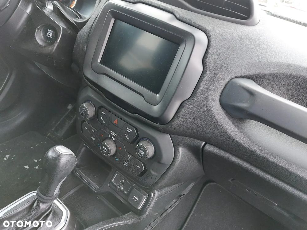 Jeep Renegade 1.3 T-GDI Automatik Limited - 10