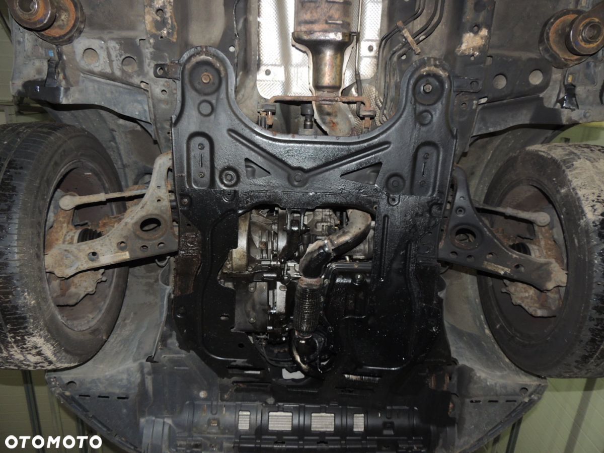 Belka zawieszenia przód Opel Mokka 4x4 1,7 cdti - 1