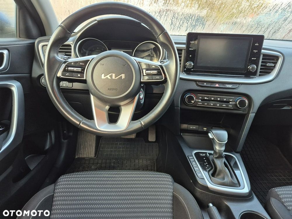 Kia Ceed 1.5 T-GDI M DCT - 19
