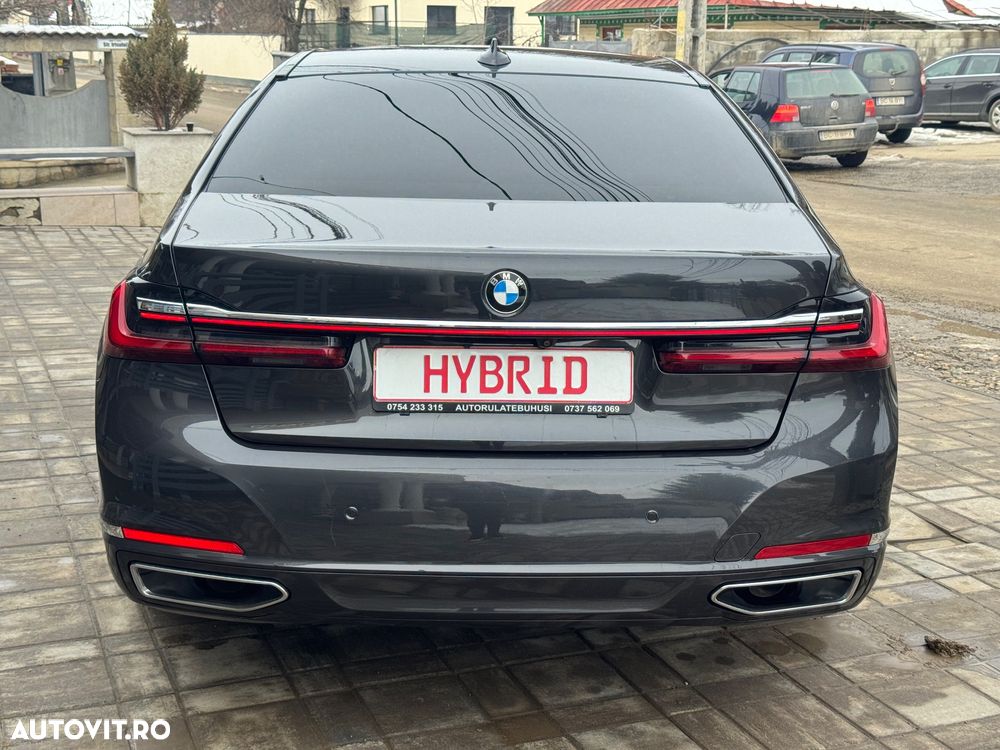 BMW Seria 7 745e - 5
