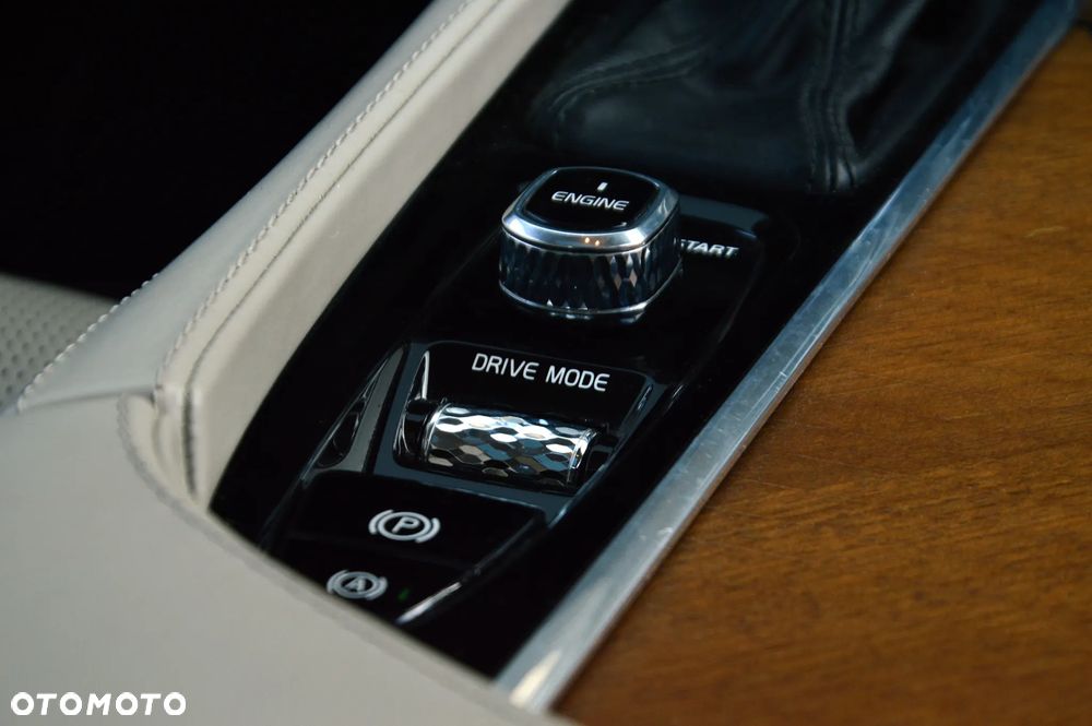 Volvo S90 D5 SCR AWD Inscription - 22