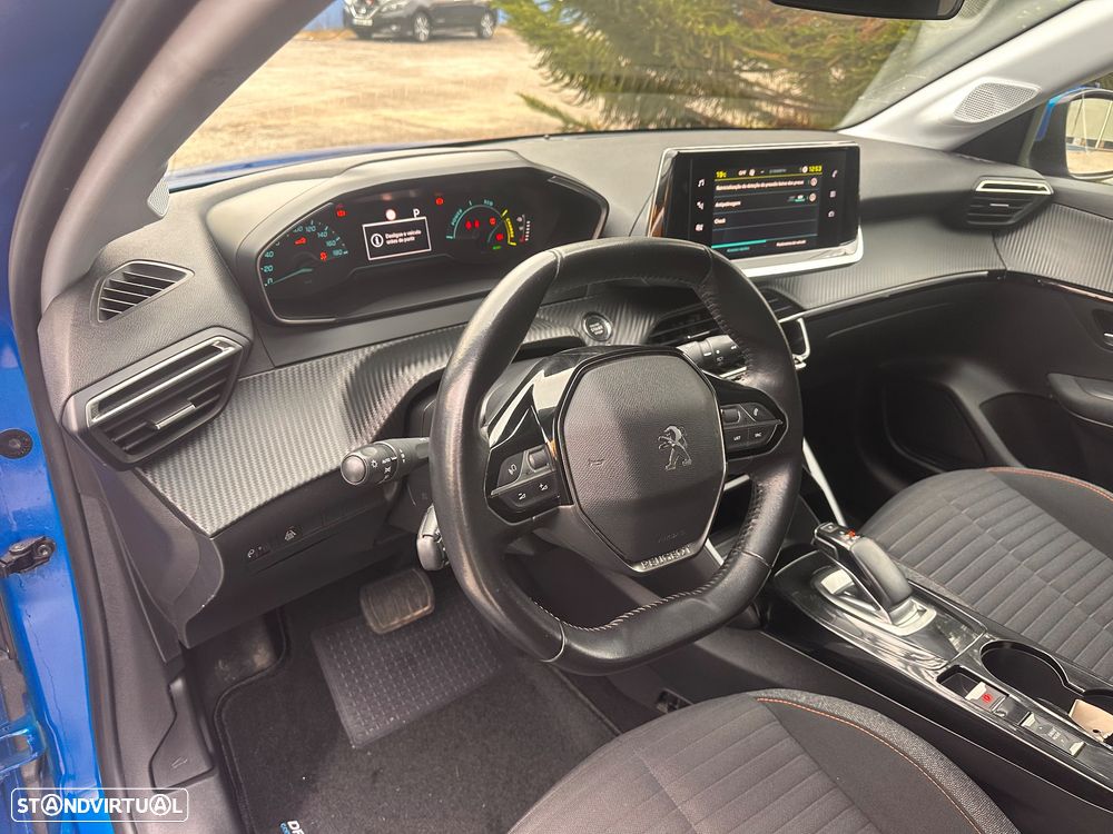 Peugeot e-208 Allure - 19