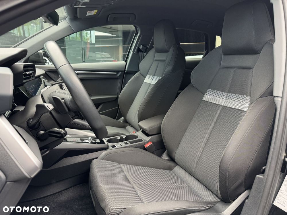 Audi A3 Sportback 35 TFSI mHEV S Line S tronic - 12