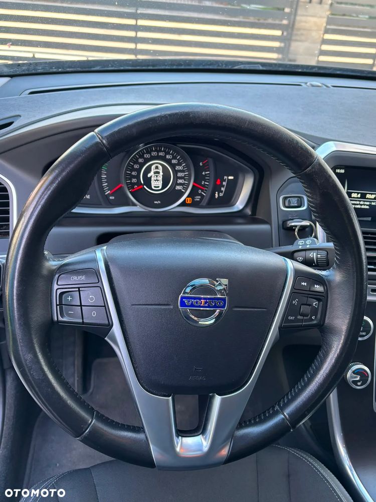 Volvo XC 60 D4 Geartronic Summum - 27