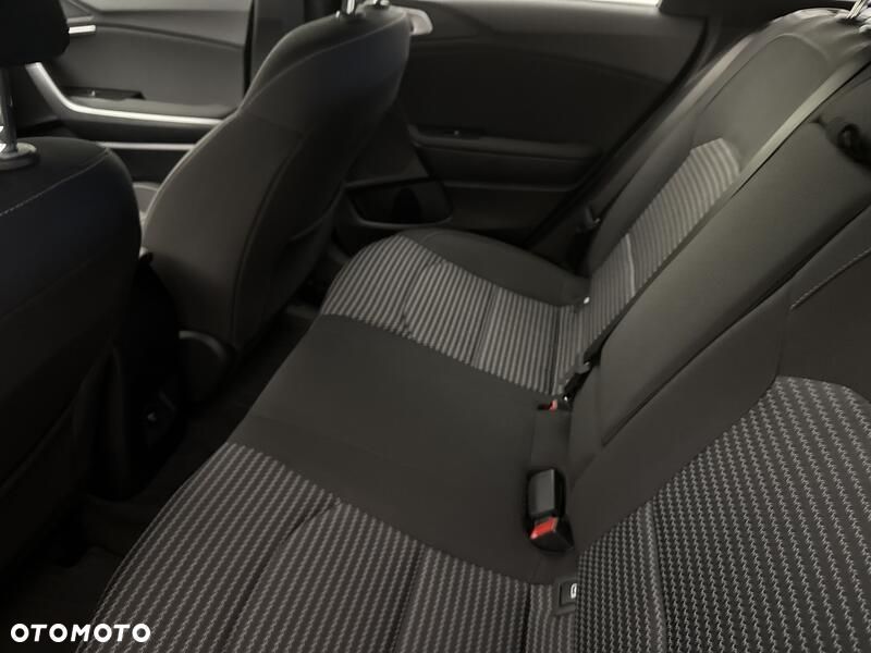 Kia Ceed 1.5 T-GDI M - 20