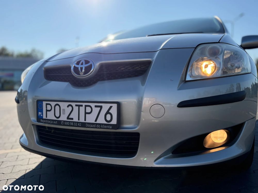 Toyota Auris 1.6 VVT-i Executive - 31