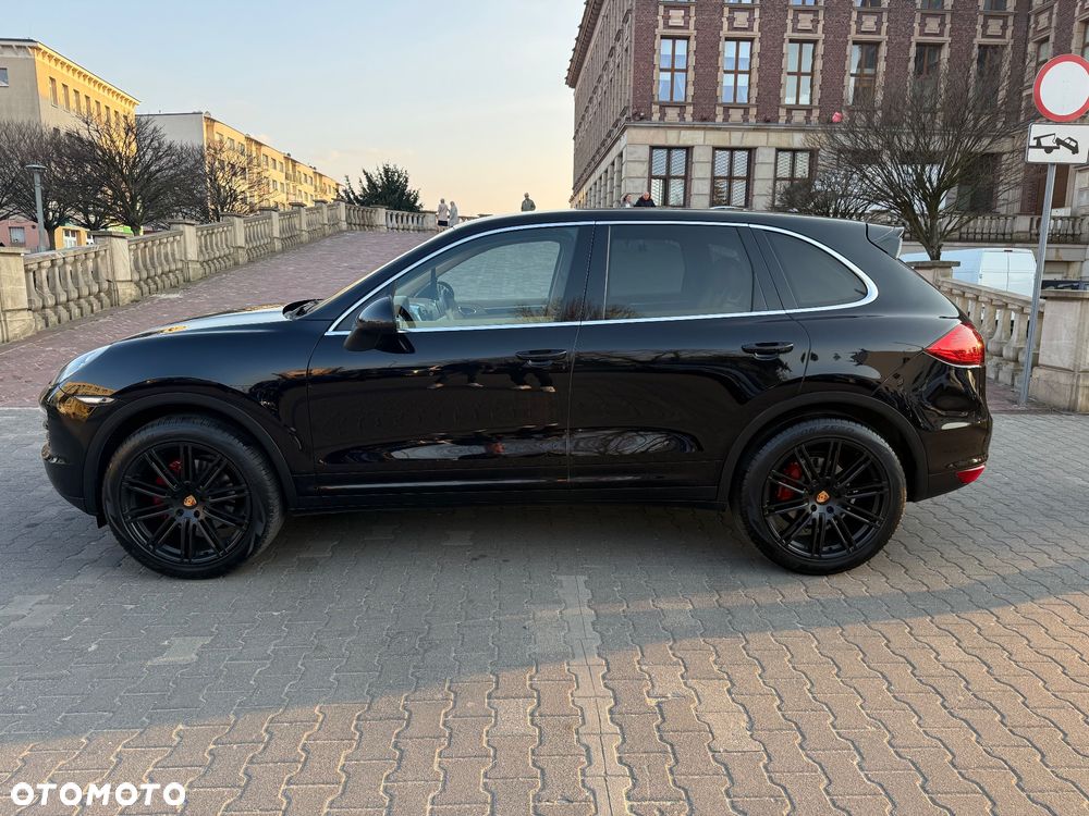 Porsche Cayenne - 16