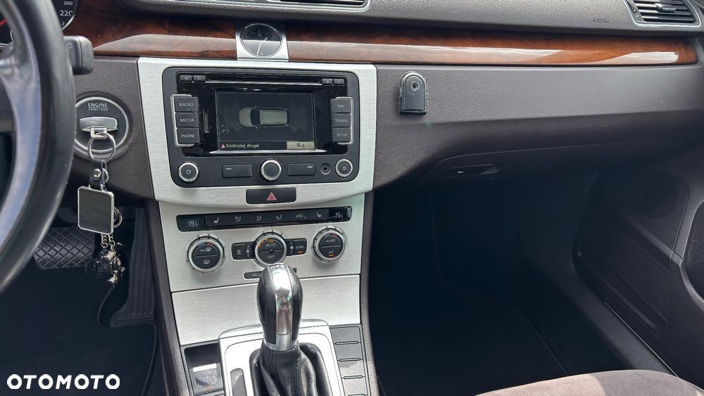 Volkswagen Passat 2.0 TDI Highline DSG - 15