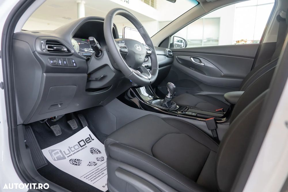 Hyundai i30 1.5 96CP M/T Highway - 12