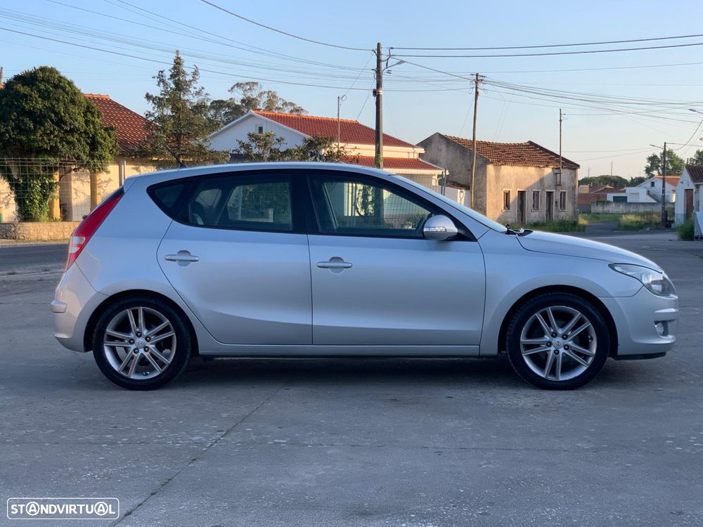 Hyundai i30 1.6 CRDI STyle CPF - 6