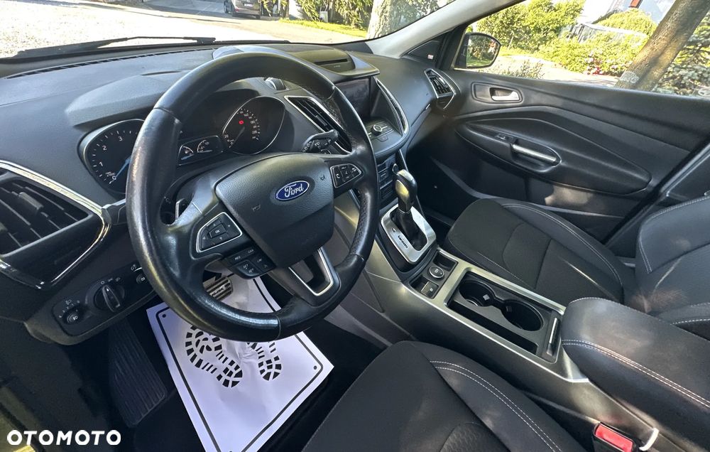 Ford Kuga 2.0 TDCi 2x4 Titanium - 22