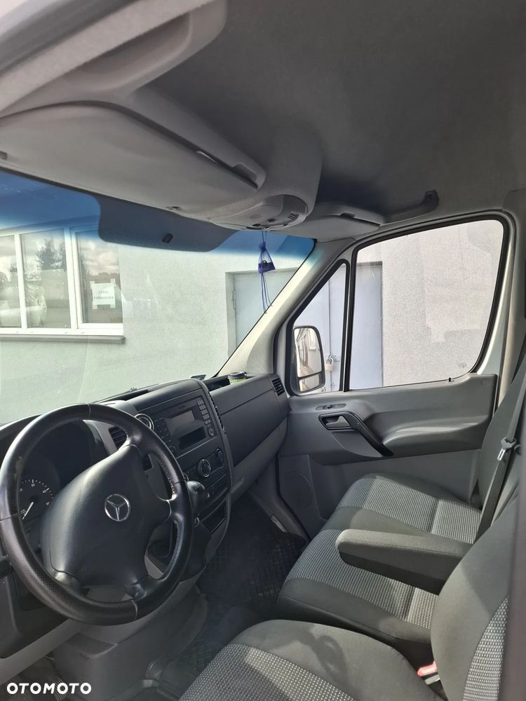 Mercedes-Benz Sprinter - 16