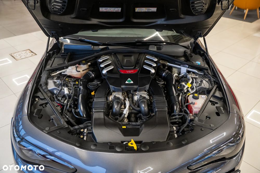 Alfa Romeo Giulia 2.9 Bi Turbo V6 Quadrifoglio - 17