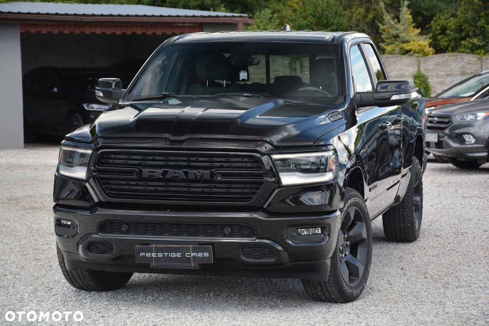 Dodge RAM - 8