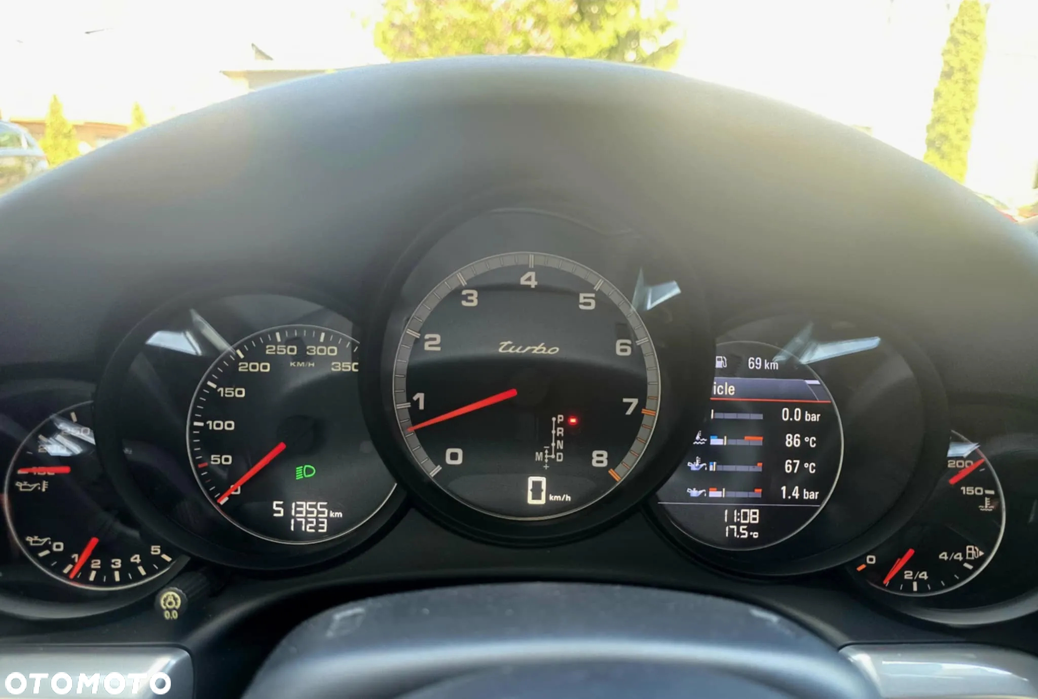 Porsche 911 Turbo - 17