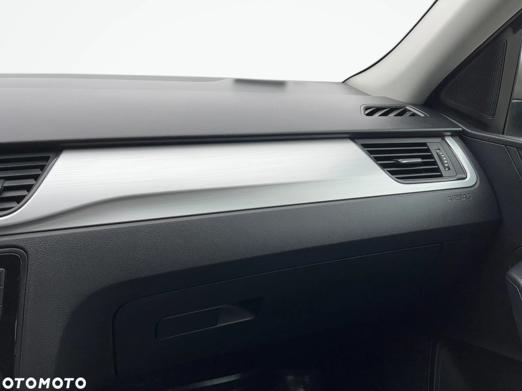 Skoda RAPID 1.0 TSI Ambition - 19