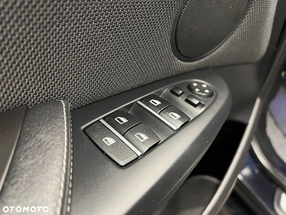 BMW X3 xDrive20d - 23