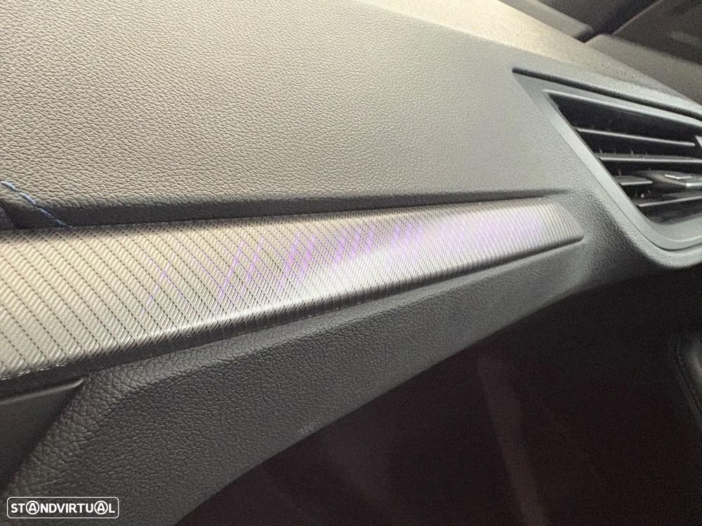 BMW 116 d Pack Desportivo M Auto - 28