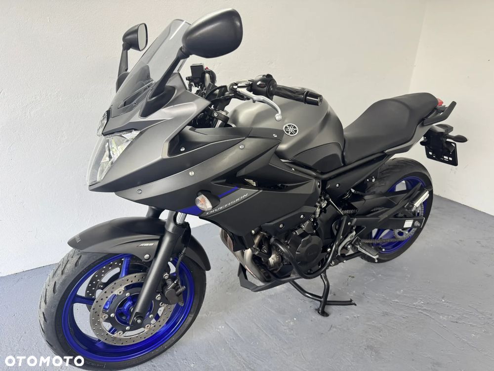 Yamaha XJ - 6