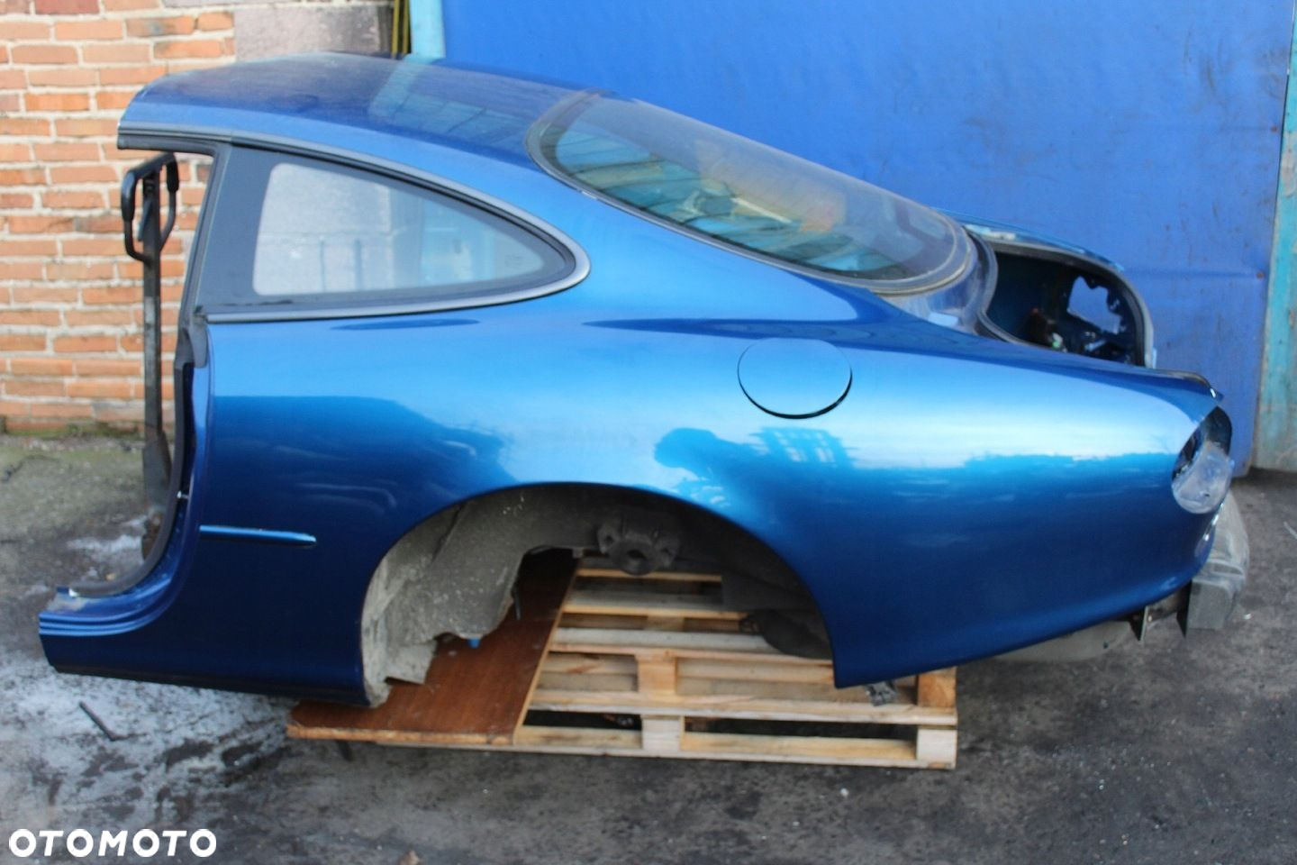 Tył karoserii ćwiartka błotnik pas tylny Jaguar XKR XK8 XK X100 1998r - 10