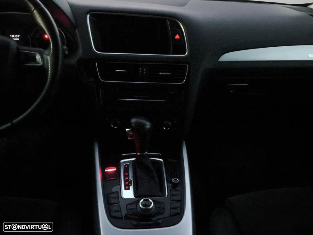 Audi Q5 2.0 TDI Sport S-tronic - 15