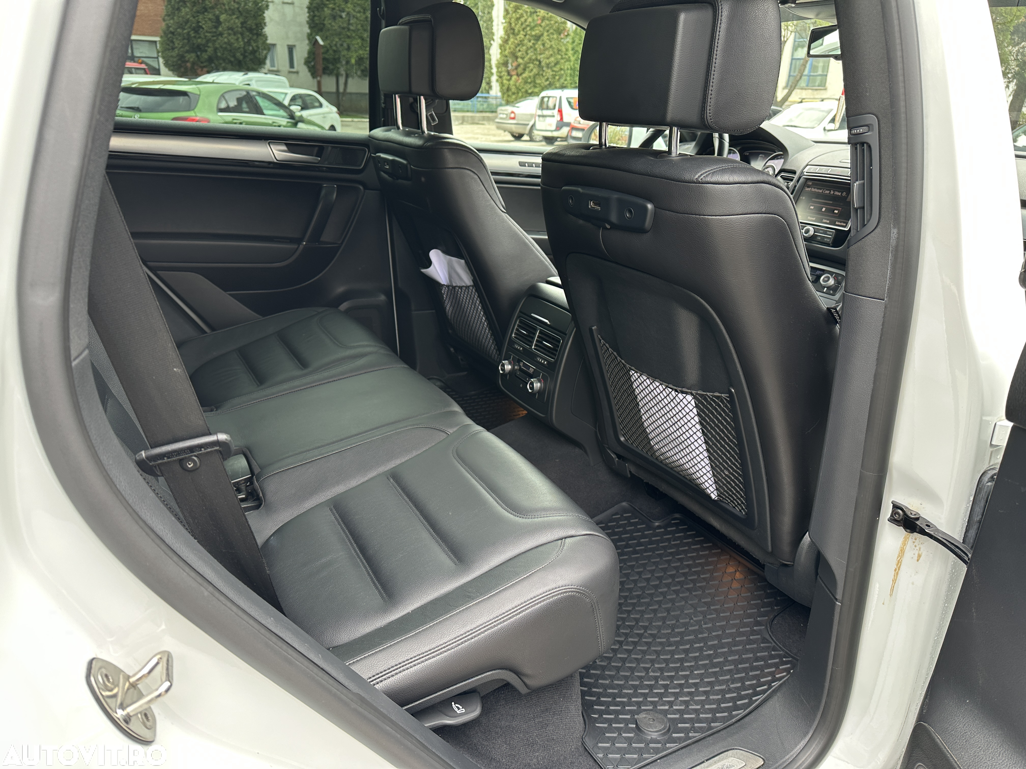 Volkswagen Touareg 3.0 V6 TDI SCR Blue Motion DPF Automatik Executive Edition - 11