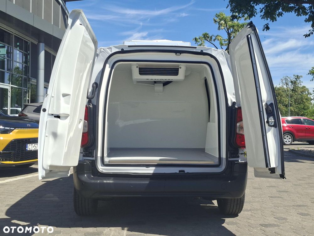 Toyota Proace City Standard 1.5 D-4D 130KM 8A/T Active - izoterma - 11