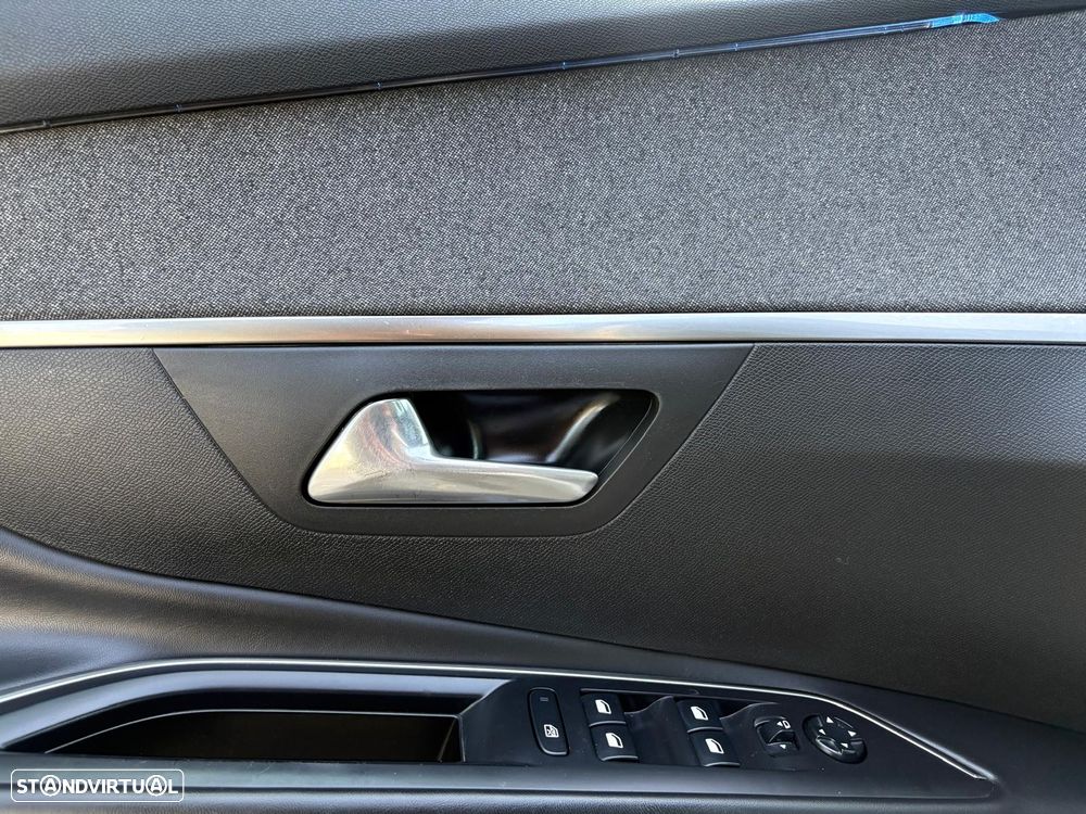 Peugeot 5008 BlueHDI 130 EAT8 GT - 24