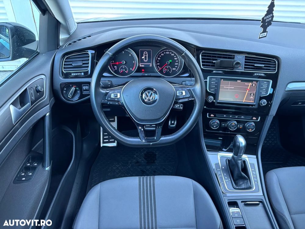 Volkswagen Golf 1.6 TDI BlueMotion Technology DSG Allstar - 3