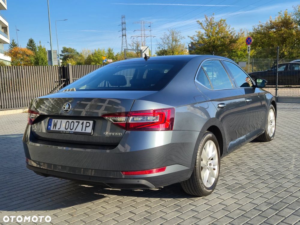 Skoda Superb 2.0 TDI SCR Ambition DSG - 7