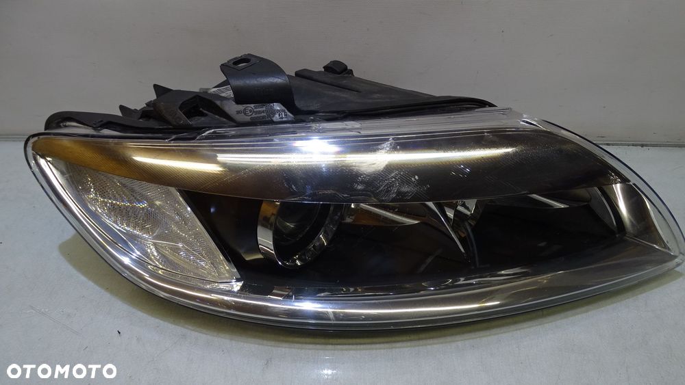 GP - LAMPA PRAWA PRZEDNIA AUDI Q7 4L 4L0941030A - 1