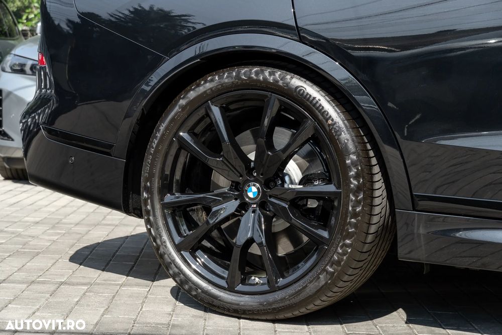 BMW X7 M60i xDrive AT MHEV - 29