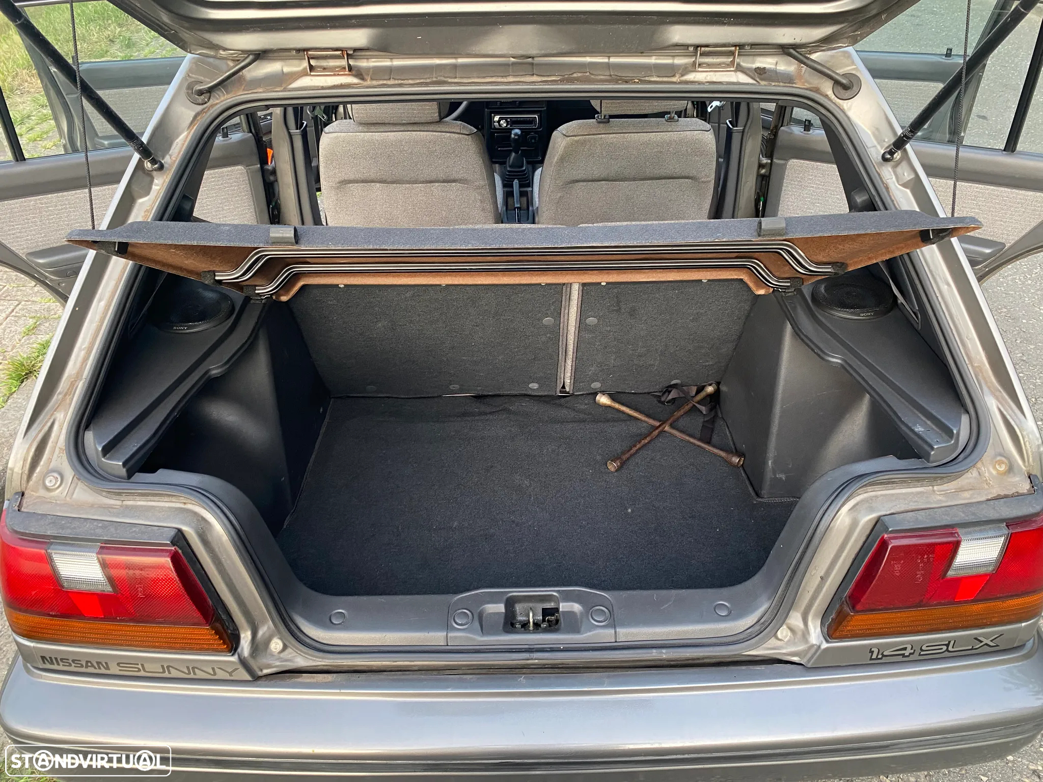 Nissan Sunny Hatchback 1.4 SLX - 9