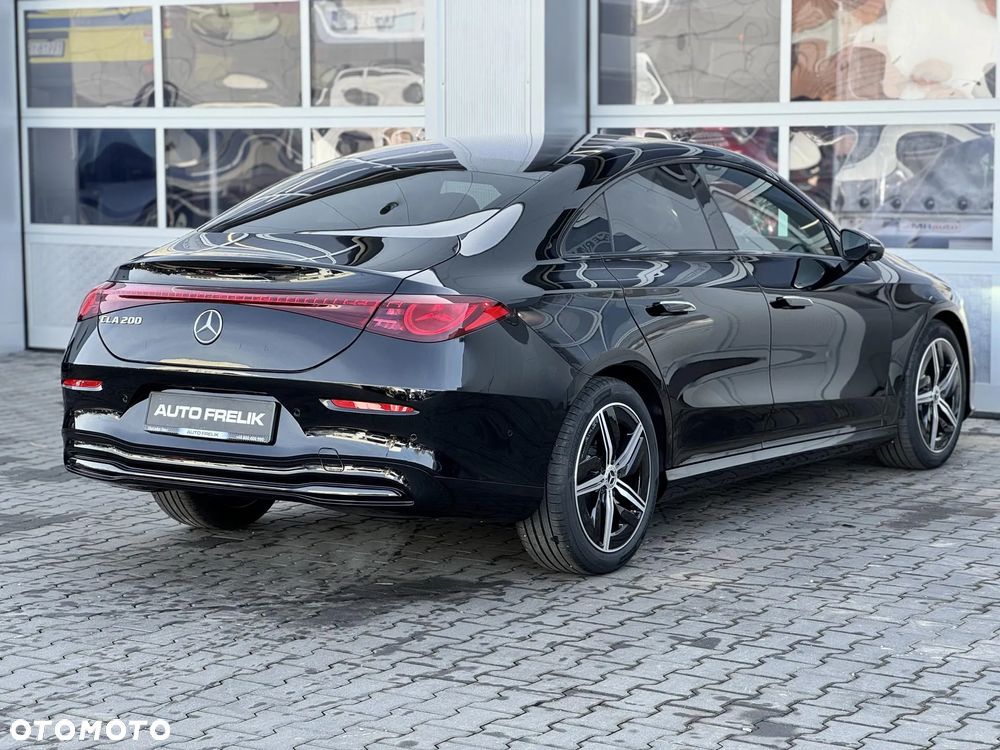 Mercedes-Benz CLA 200 mHEV 8G-DCT - 9