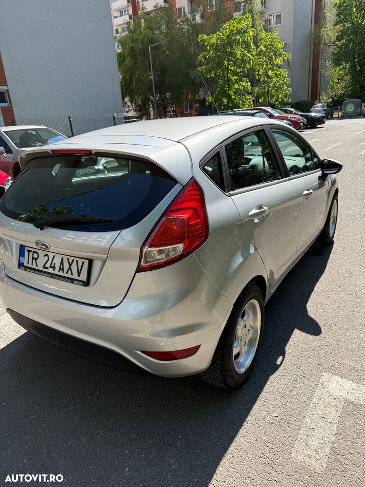Ford Fiesta 1.5 TDCi Titanium - 10