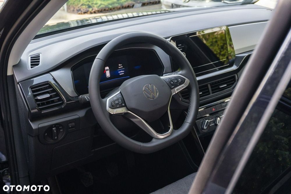 Volkswagen T-Cross - 12