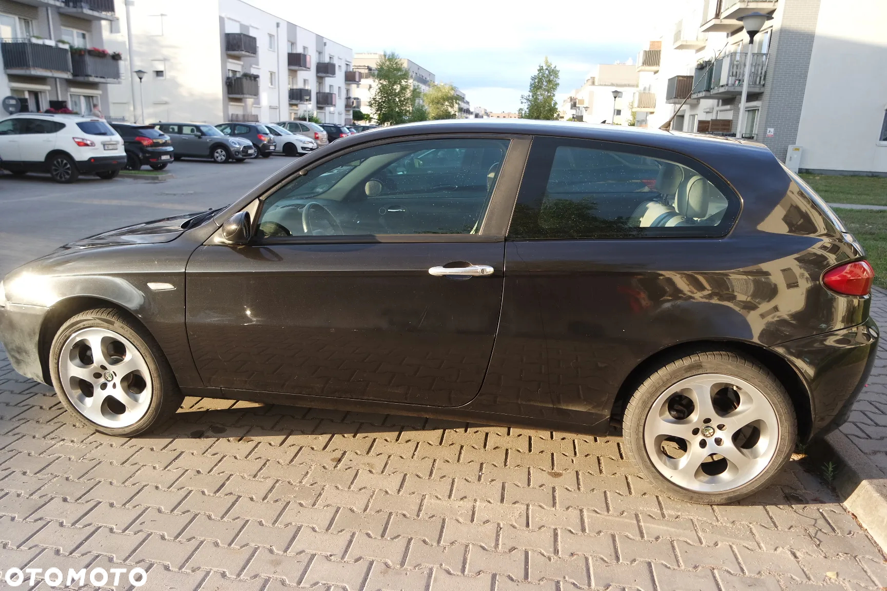 Alfa Romeo 147 1.6 Twin Spark Distinctive - 9