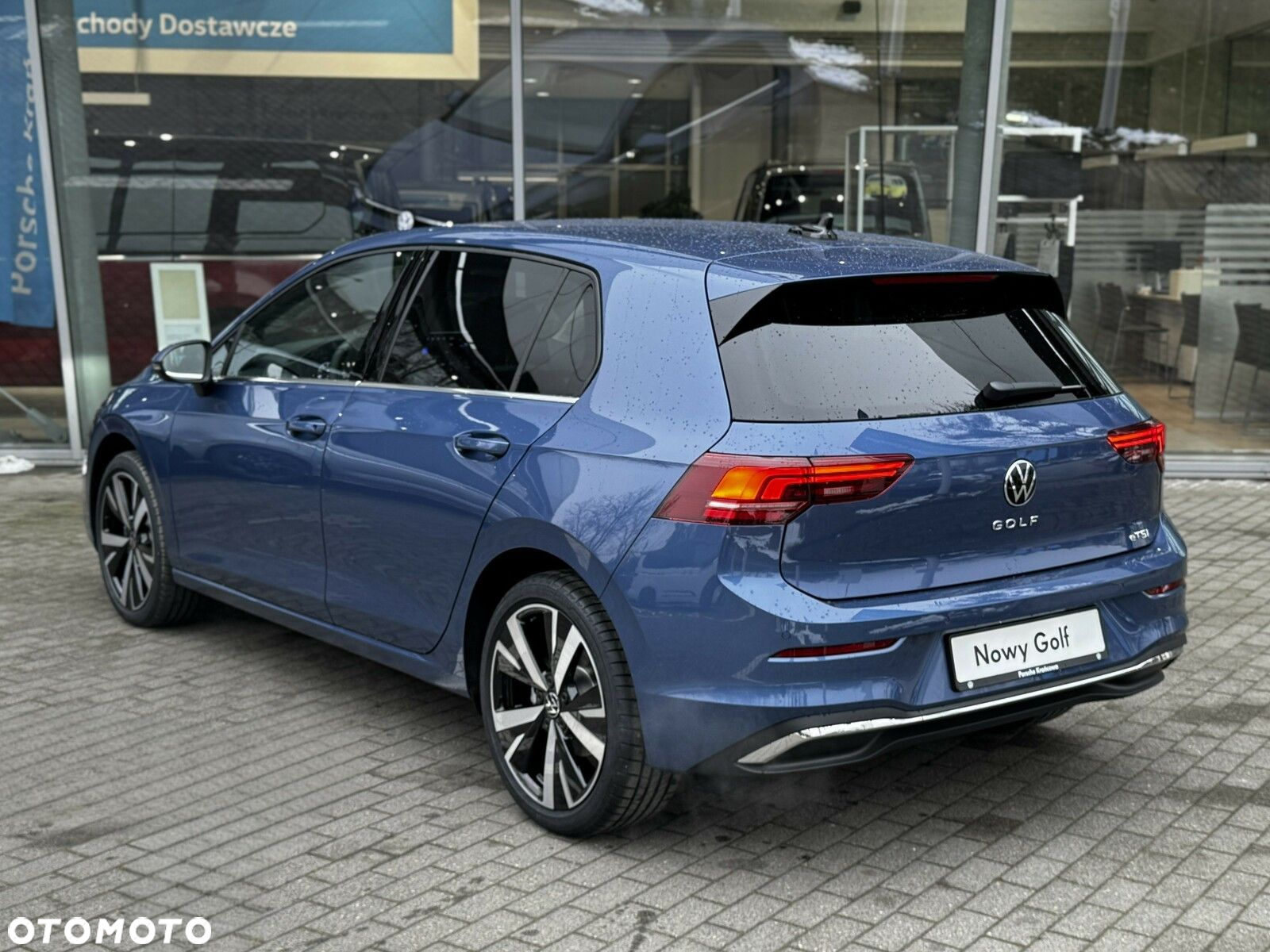 Volkswagen Golf - 6