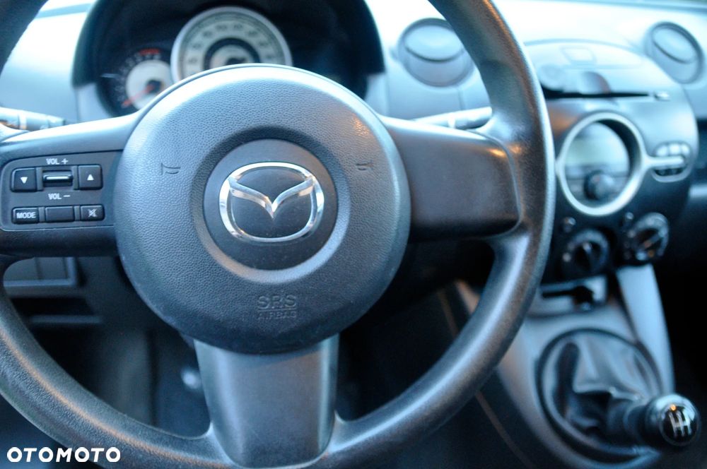 Mazda 2 1.3 Impression - 9