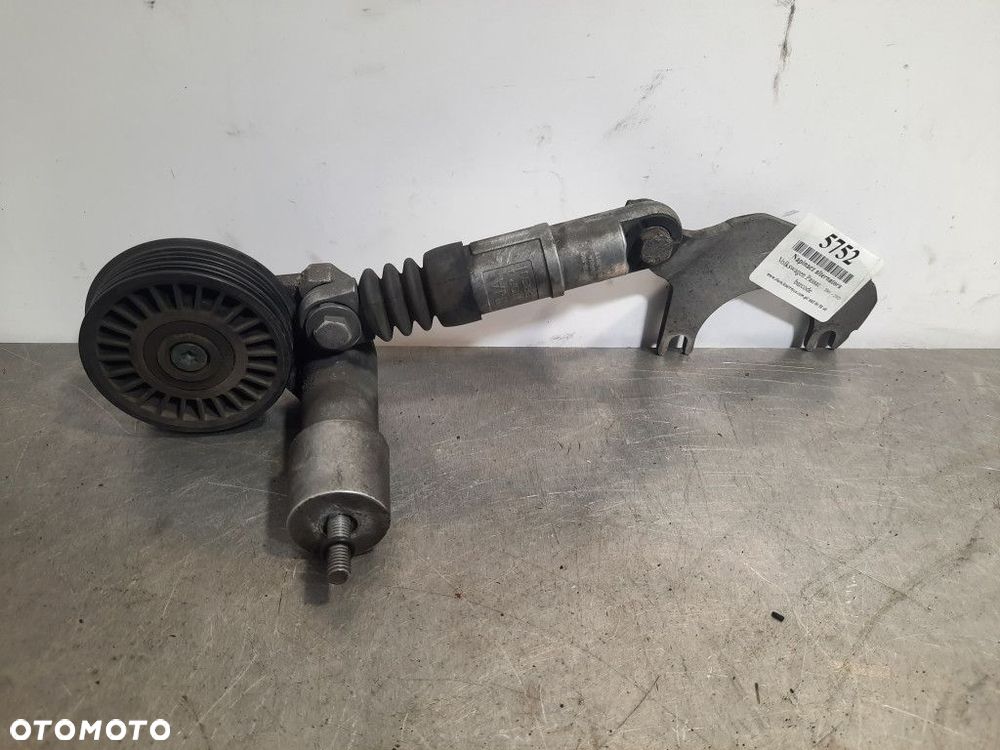 VOLKSWAGEN PASSAT NAPINACZ  ALTERNATO 23470909 ---