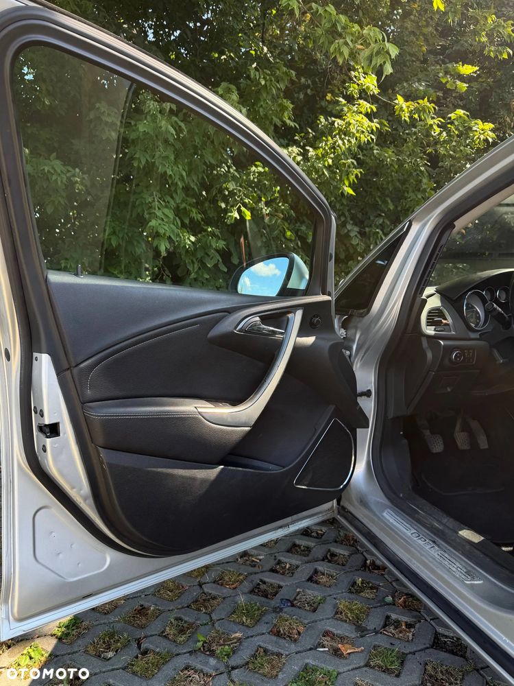 Opel Astra 1.4 Turbo - 31