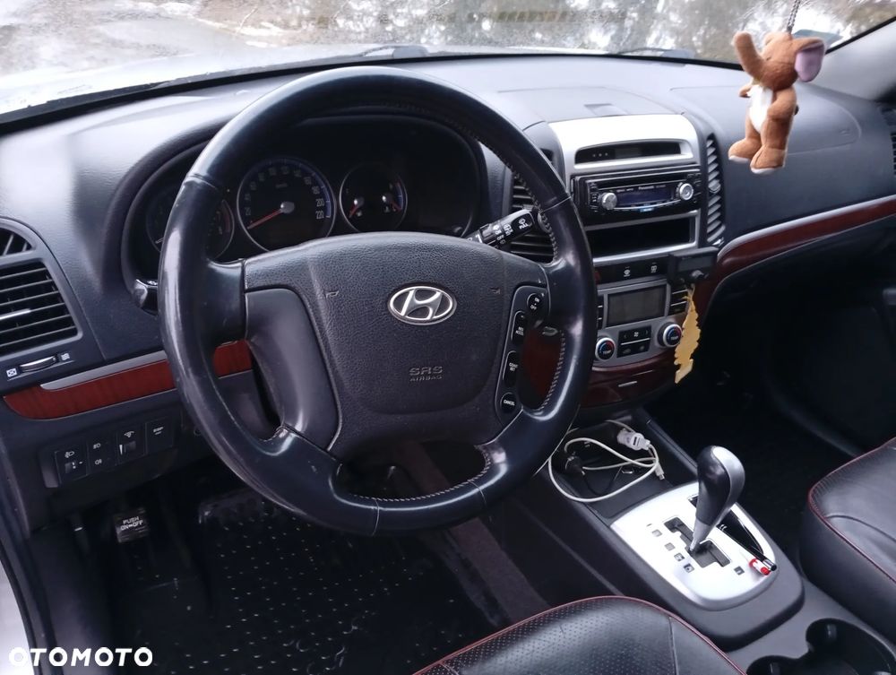 Hyundai Santa Fe - 11