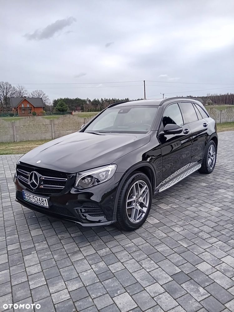 Mercedes-Benz GLC 250 4Matic 9G-TRONIC AMG Line - 7