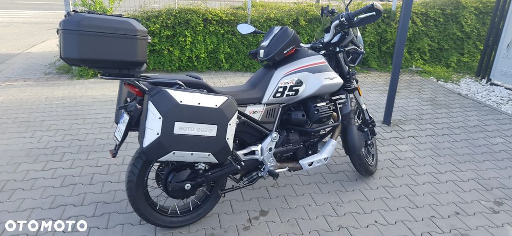 Moto Guzzi V85 - 7