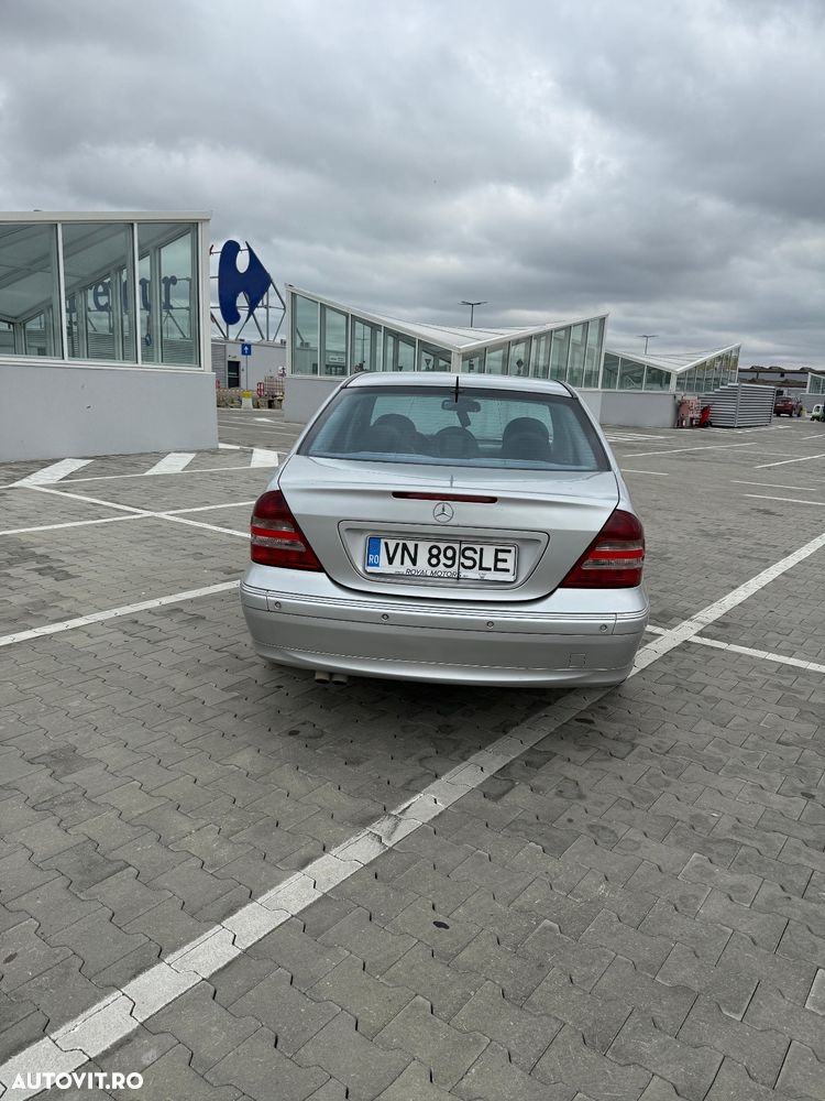 Mercedes-Benz C 200 CDI - 4