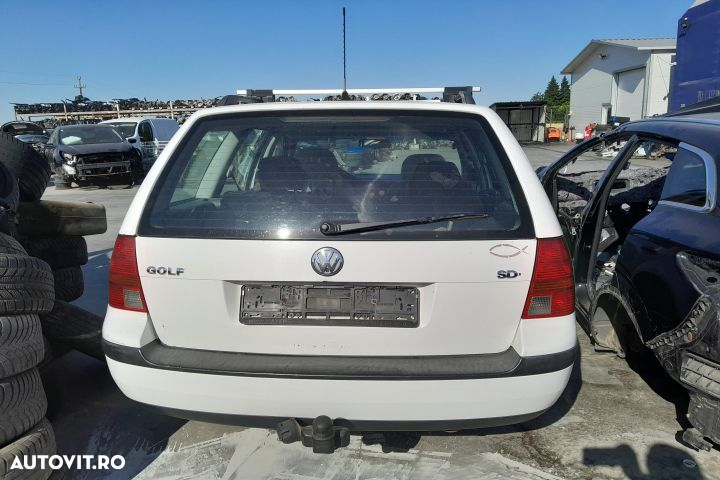 Dezmembrez Volkswagen VW Golf 4 [1997 - 2006] wagon 1.9 SDI MT (68 hp - 4